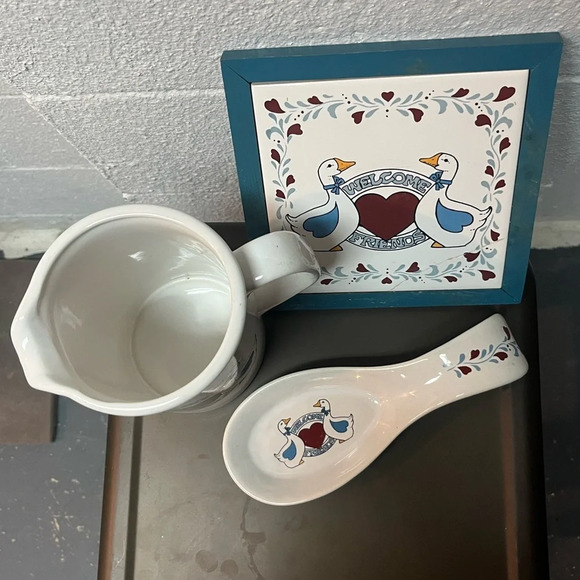 Vintage Wood Framed. Welcome Friends
Vintage goose picture and spoon holder. - Picture 2 of 5